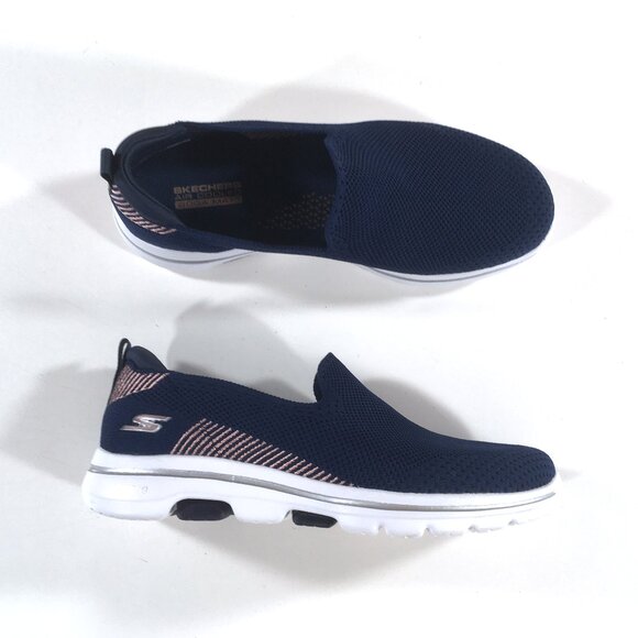 Skechers Go Walk 5 Prized Slip On Sneakers Womens Size 8 Navy Blue Knit 15900 - Picture 1 of 9